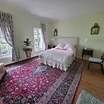 Domaine Maze Churchill Oda ve Kahvaltı