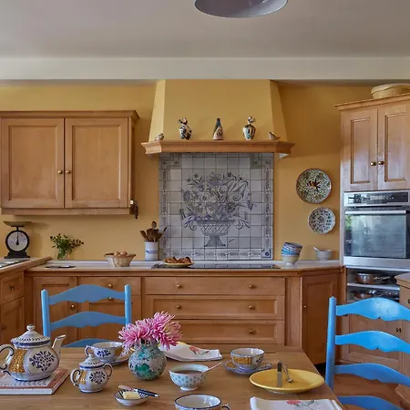 Domaine Maze Churchill Bed & Breakfast