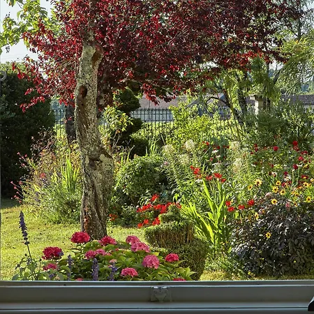 Domaine Maze Churchill Bed & Breakfast 4*