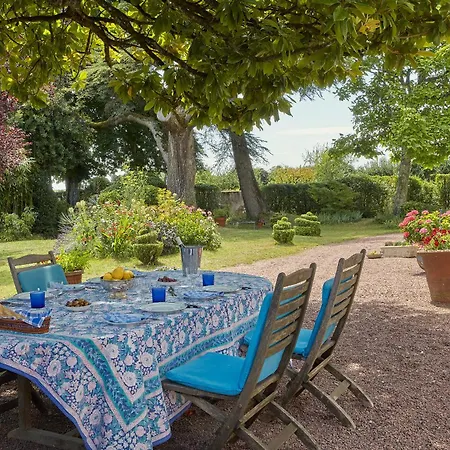 Domaine Maze Churchill 4* Burie